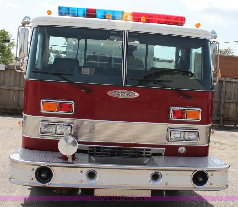 image for item D7805 1991 Pierce Tilt Cab Fire Engine