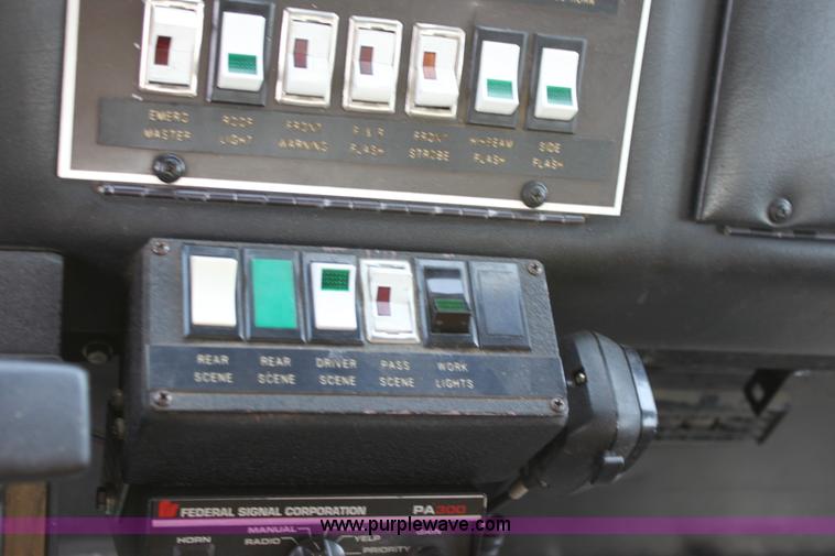 image for item D7805 1991 Pierce Tilt Cab Fire Engine