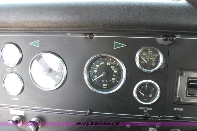 image for item D7805 1991 Pierce Tilt Cab Fire Engine