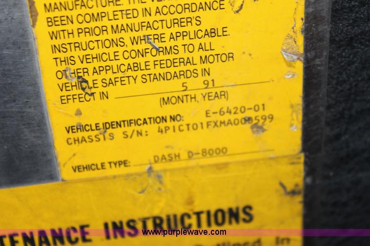 image for item D7805 1991 Pierce Tilt Cab Fire Engine