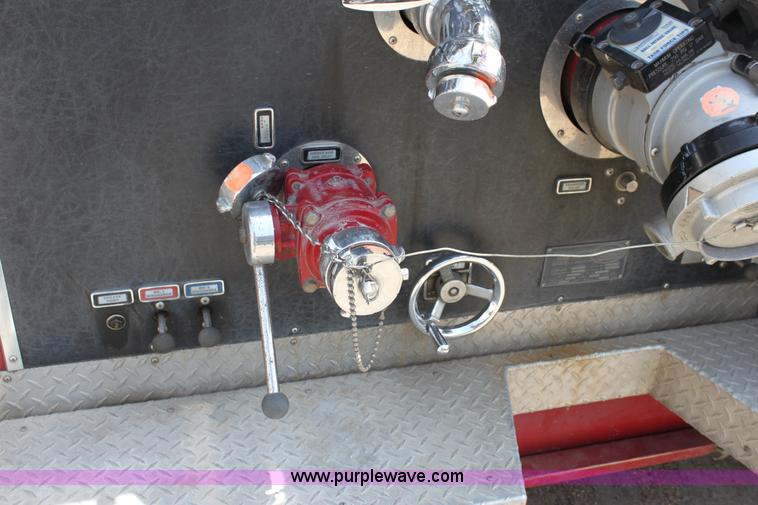 image for item D7805 1991 Pierce Tilt Cab Fire Engine