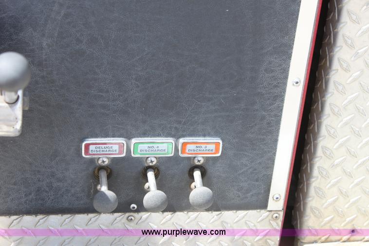 image for item D7805 1991 Pierce Tilt Cab Fire Engine