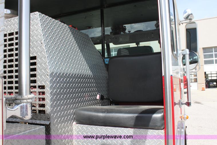 image for item D7805 1991 Pierce Tilt Cab Fire Engine