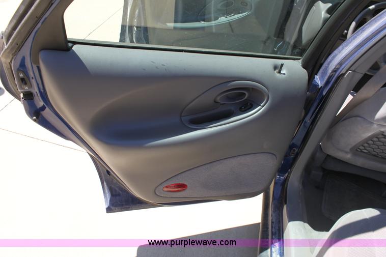 image for item D7809 1997 Ford Taurus GL