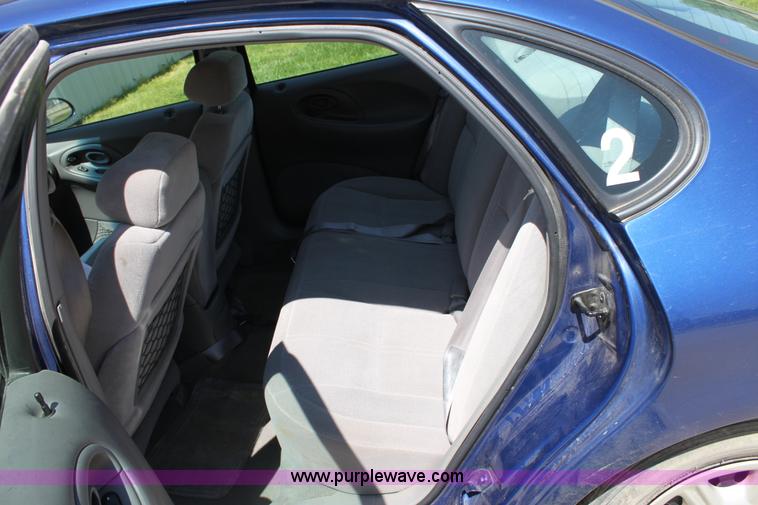 image for item D7809 1997 Ford Taurus GL