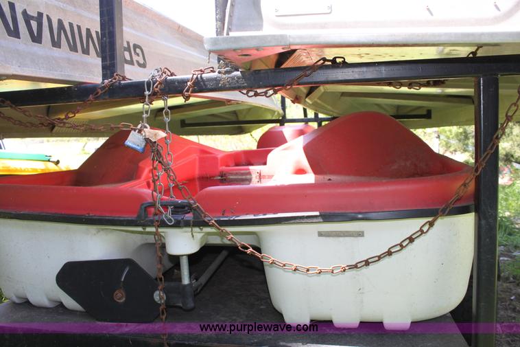 image for item D7820 Fiji paddle boat