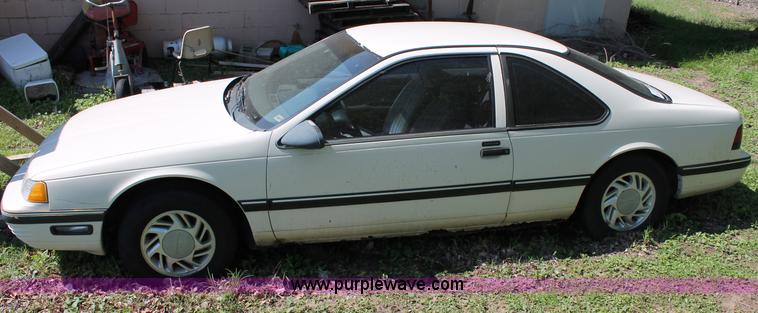 image for item D7868 1990 Ford Thunderbird LX