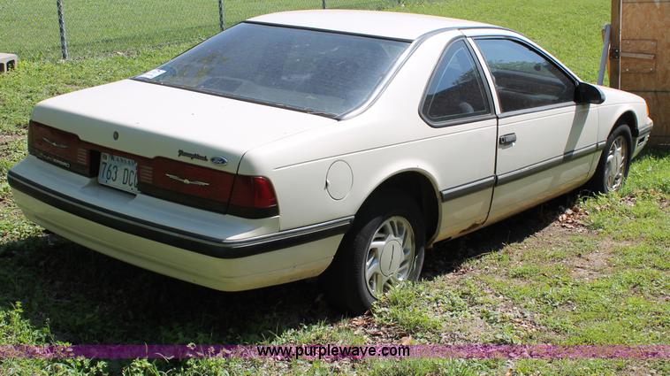 image for item D7868 1990 Ford Thunderbird LX