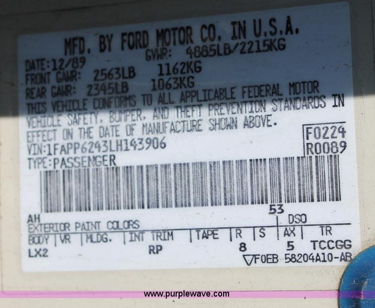 image for item D7868 1990 Ford Thunderbird LX