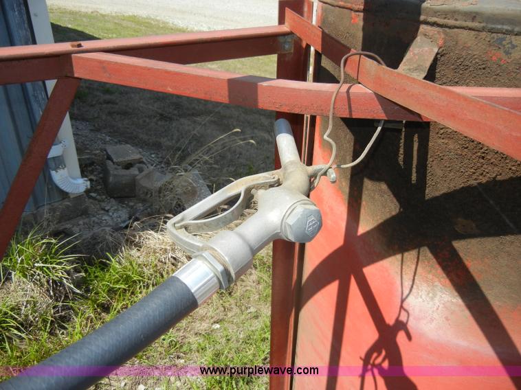 image for item K9044 300 gallon diesel fuel tank with stand