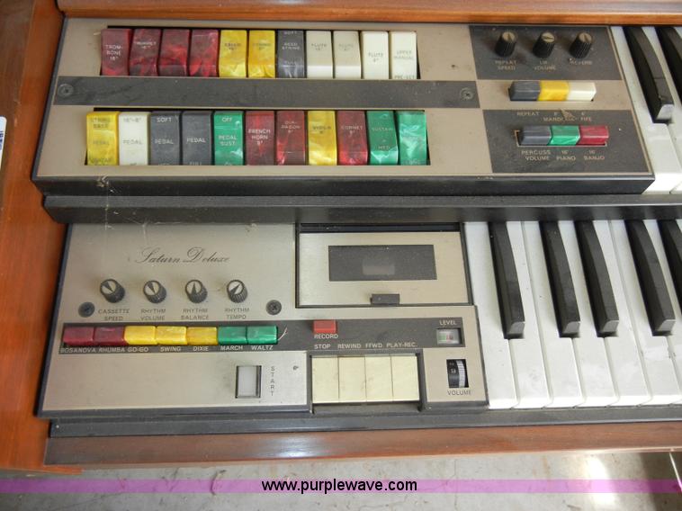 image for item K9050 (2) electric organs