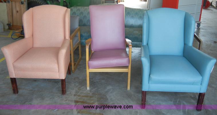 image for item K9052 Assorted furniture