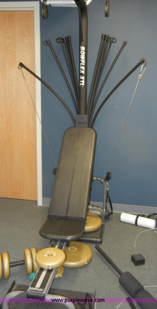 image for item K9060 Assorted exercise equipment