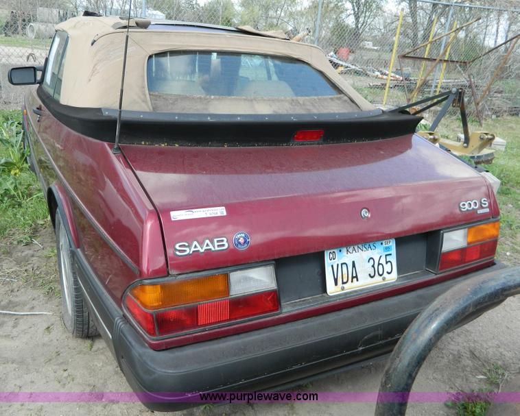 image for item T9768 1994 Saab 900 S convertible