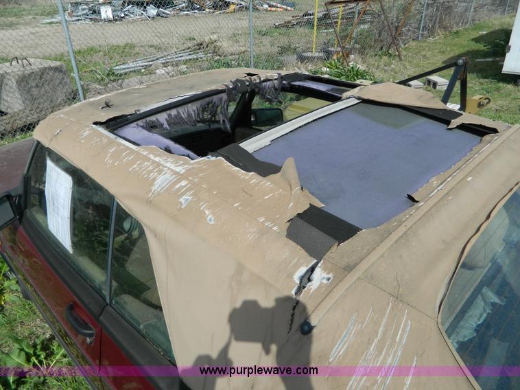 image for item T9768 1994 Saab 900 S convertible