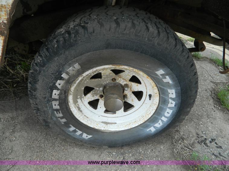 image for item T9770 1976 Jeep J10 pickup truck