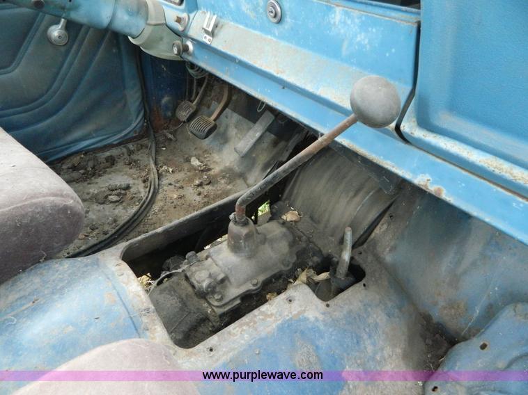 image for item T9770 1976 Jeep J10 pickup truck