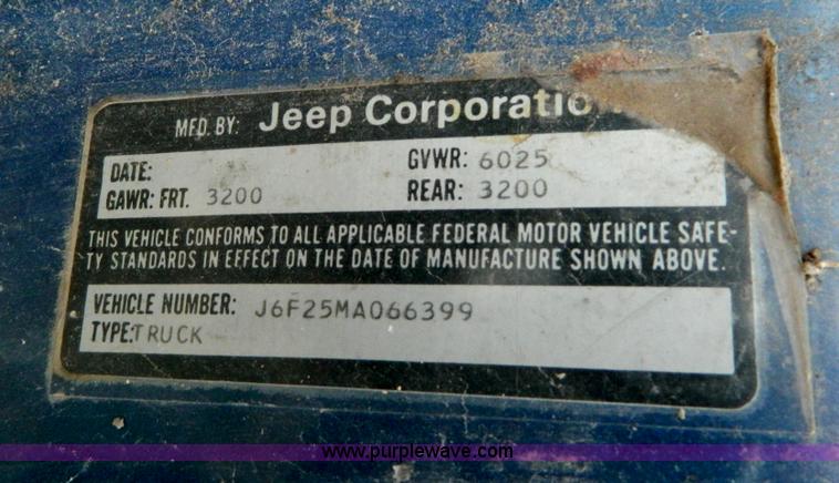 image for item T9770 1976 Jeep J10 pickup truck