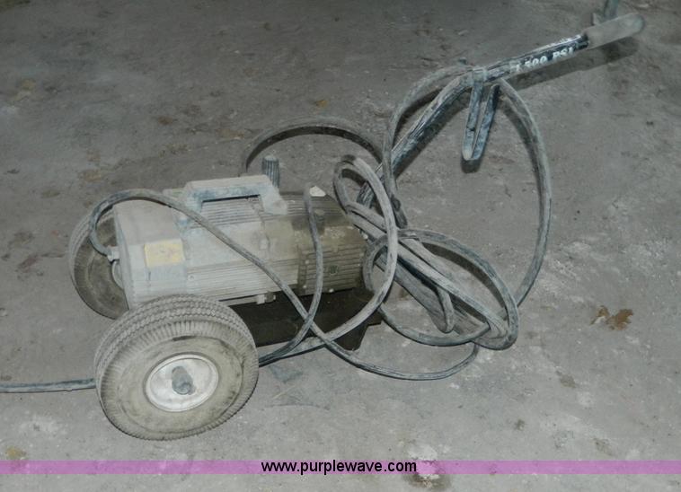 image for item T9818 1500psi pressure washer