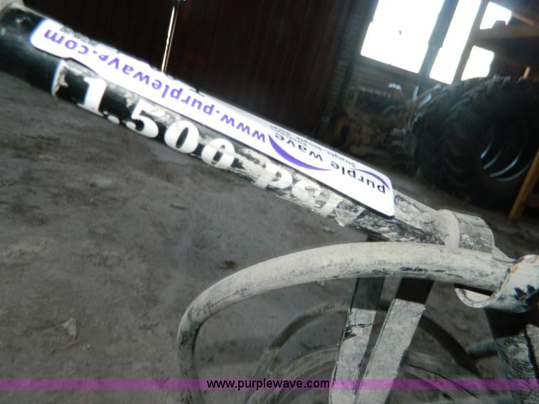 image for item T9818 1500psi pressure washer