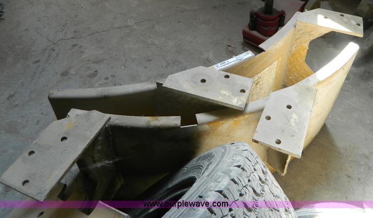 image for item T9822 Fender set