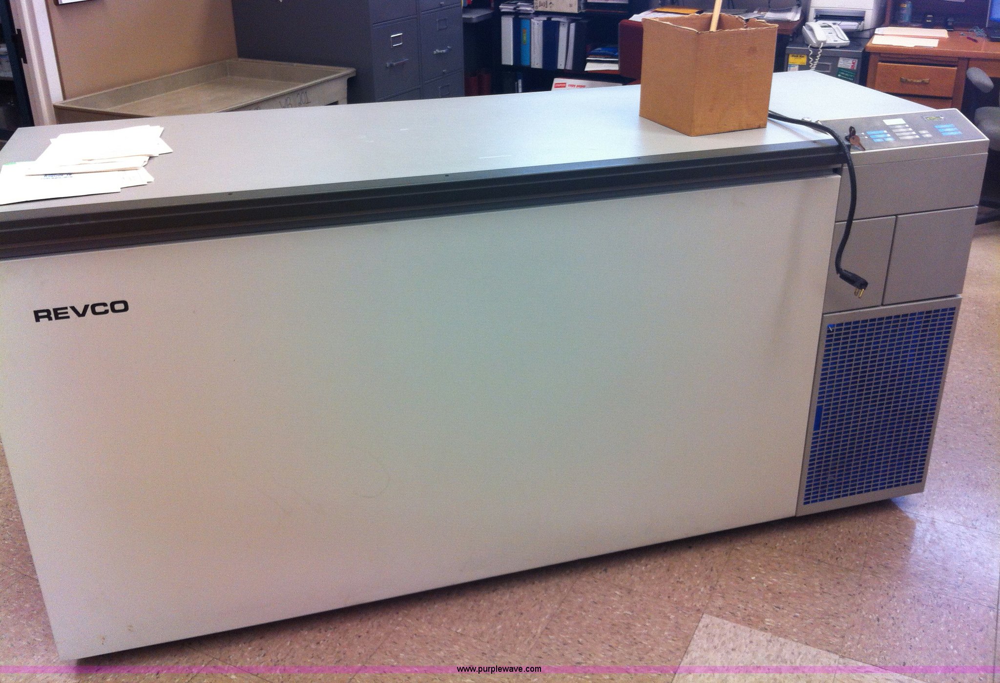 Renco freezer in Manhattan, KS Item B1194 sold Purple Wave