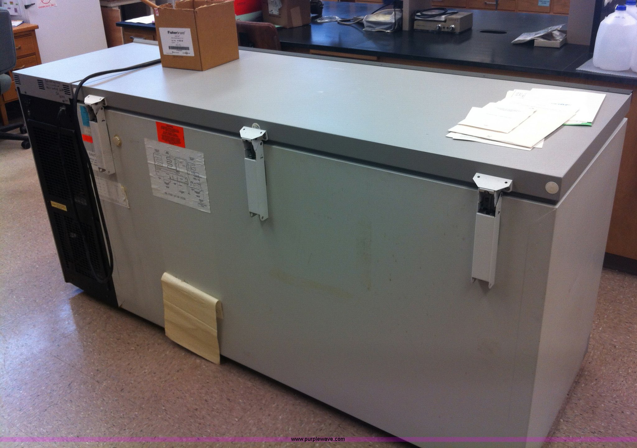 Renco freezer in Manhattan, KS Item B1194 sold Purple Wave