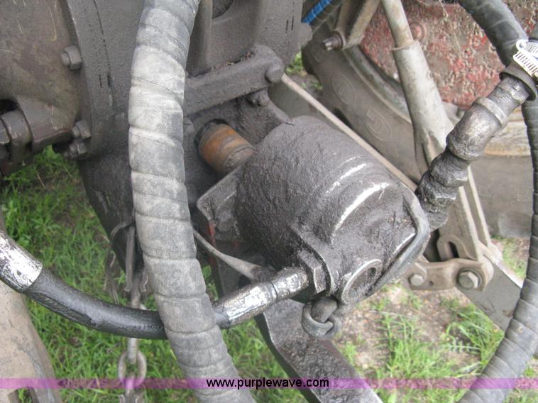 image for item A6184 Massey-Ferguson 180 tractor