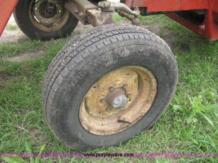 image for item A6184 Massey-Ferguson 180 tractor