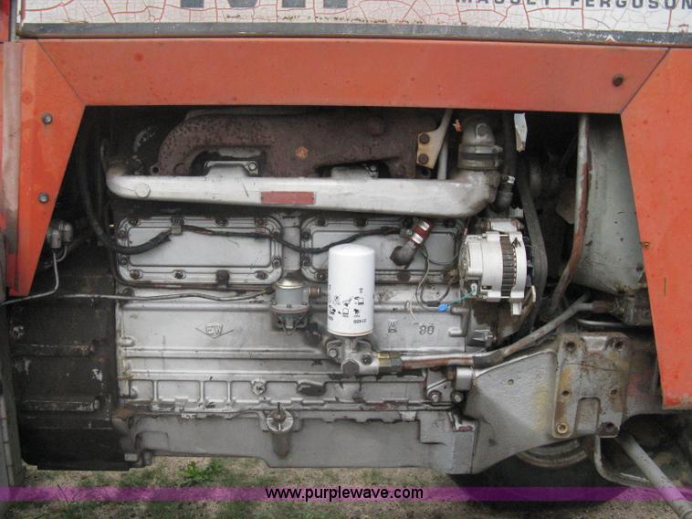 image for item A6185 1976 Massey-Ferguson 1135 tractor