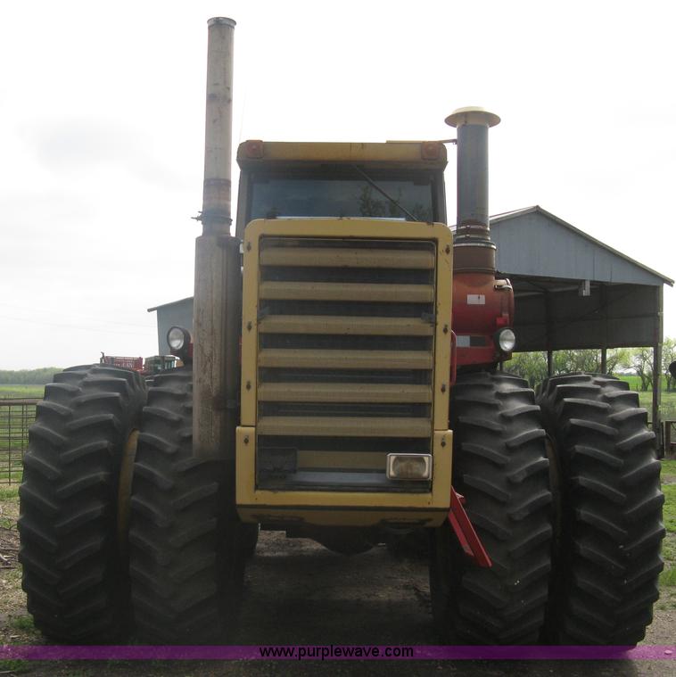 image for item A6198 1979 Versatile 875 4WD tractor