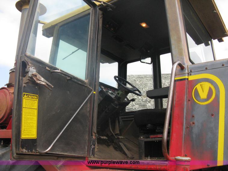 image for item A6198 1979 Versatile 875 4WD tractor