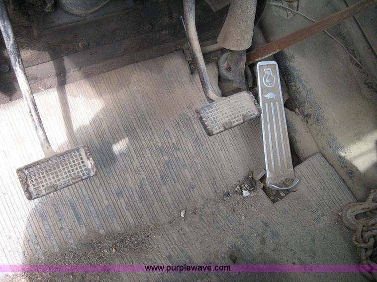 image for item A6198 1979 Versatile 875 4WD tractor