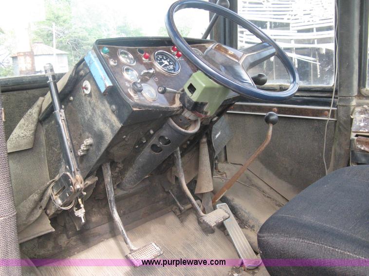 image for item A6198 1979 Versatile 875 4WD tractor