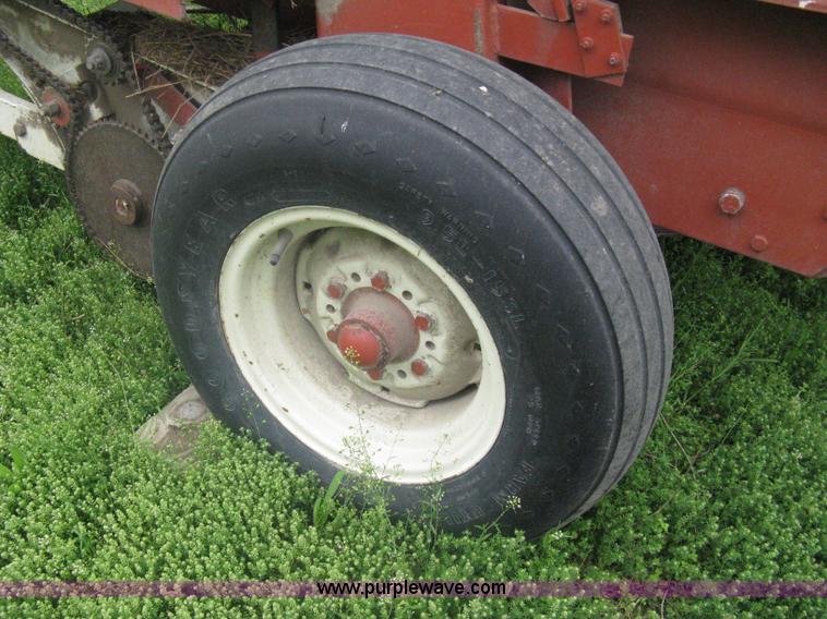 image for item A6205 Hesston 5540 round baler