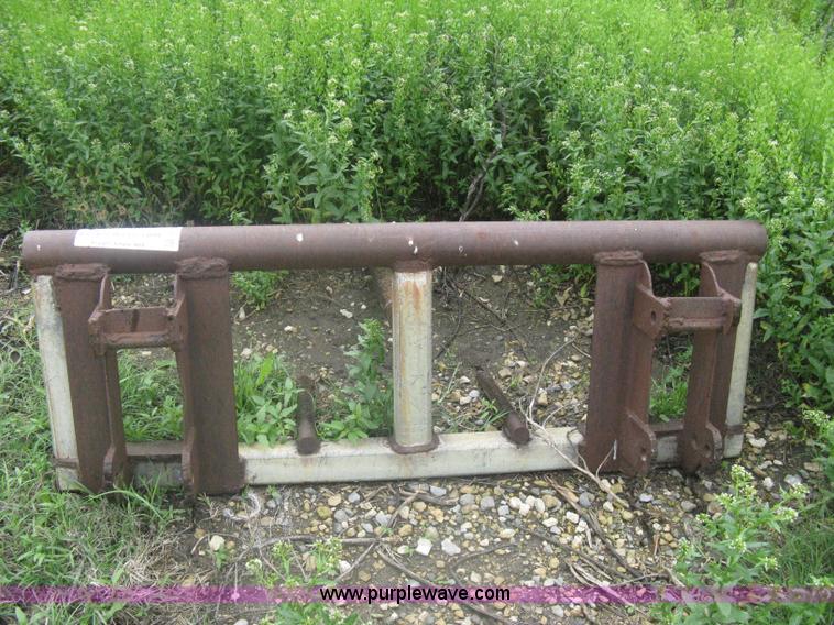image for item A6212 Pin-on bale spear loader attachment