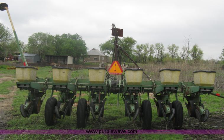 image for item A6219 John Deere 7000 six row planter
