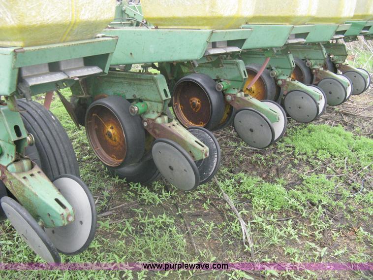 image for item A6219 John Deere 7000 six row planter
