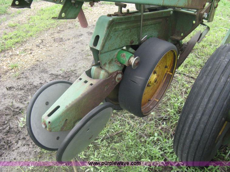 image for item A6219 John Deere 7000 six row planter