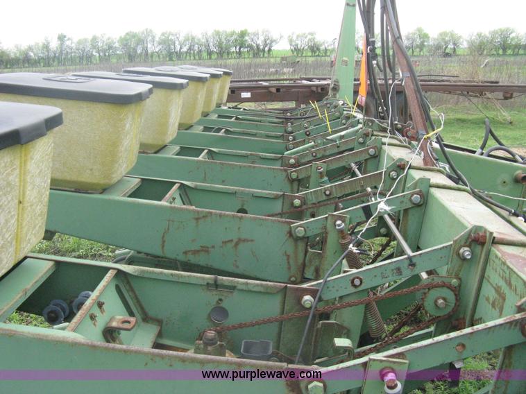 image for item A6219 John Deere 7000 six row planter