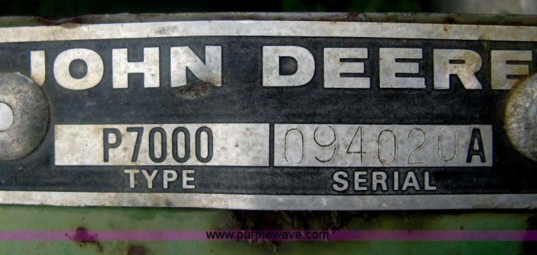 image for item A6219 John Deere 7000 six row planter