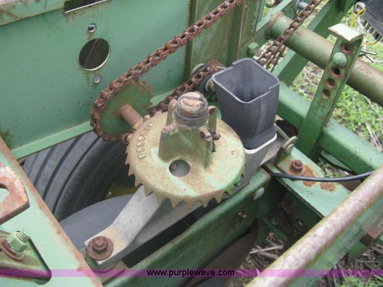 image for item A6219 John Deere 7000 six row planter