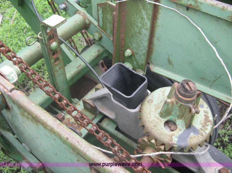 image for item A6219 John Deere 7000 six row planter