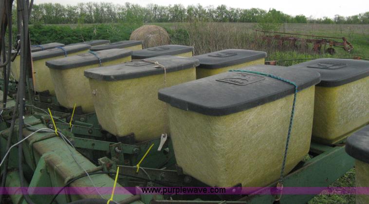 image for item A6219 John Deere 7000 six row planter