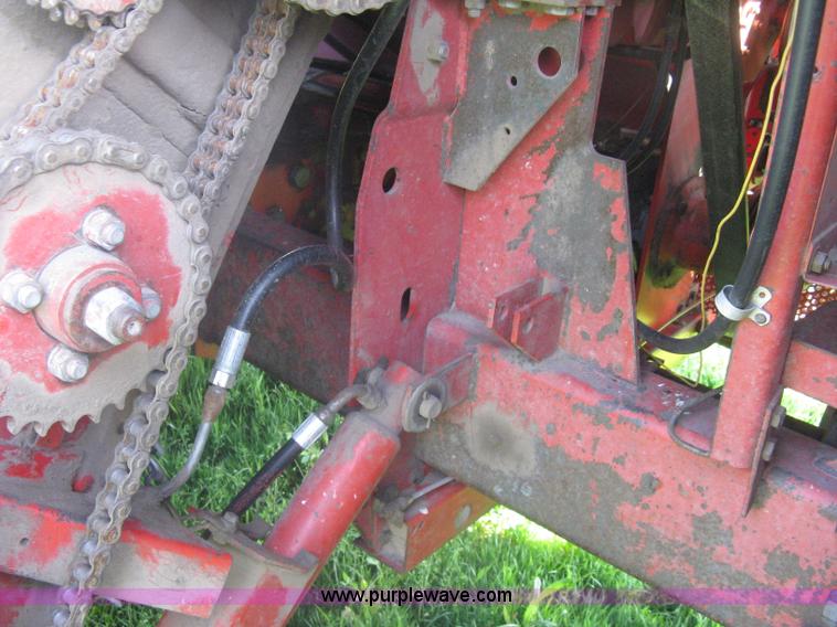 image for item A6225 Massey-Ferguson 750 combine