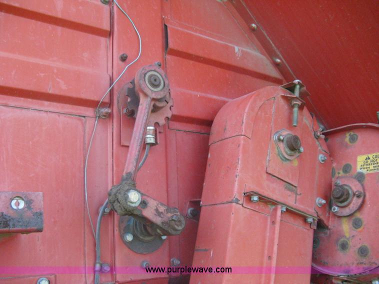 image for item A6225 Massey-Ferguson 750 combine