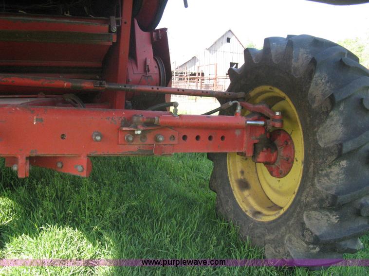 image for item A6225 Massey-Ferguson 750 combine