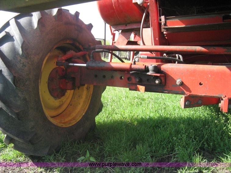 image for item A6225 Massey-Ferguson 750 combine