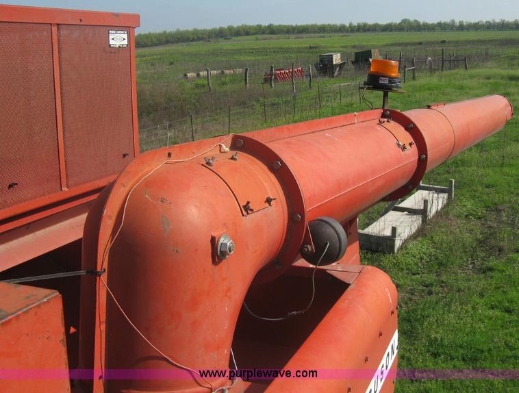 image for item A6225 Massey-Ferguson 750 combine