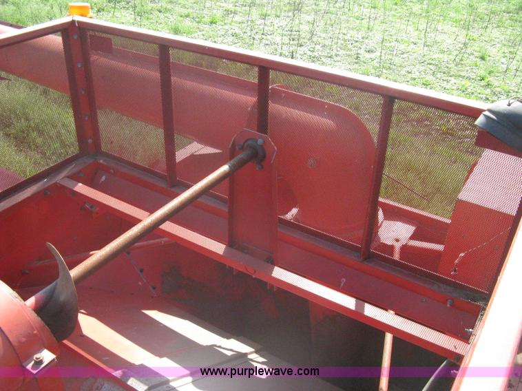 image for item A6225 Massey-Ferguson 750 combine